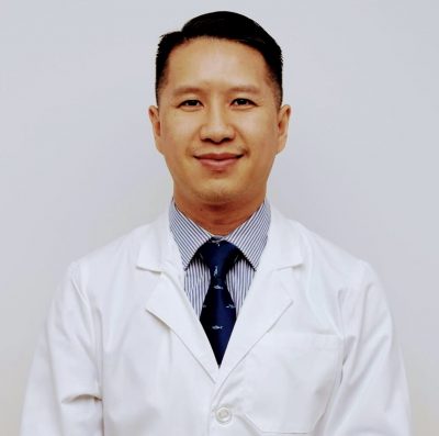 Dr. Senyi Chiropractor Functional Medicine Doctor Profile Pic 2021